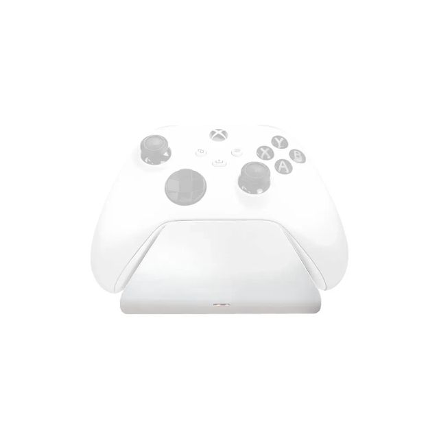 Razer Universal Quick Charging Stand for Xbox Series X|S: Magnetic Secure Charging - Perfectly Matches Xbox Wireless Controllers - USB Powered - Robot White